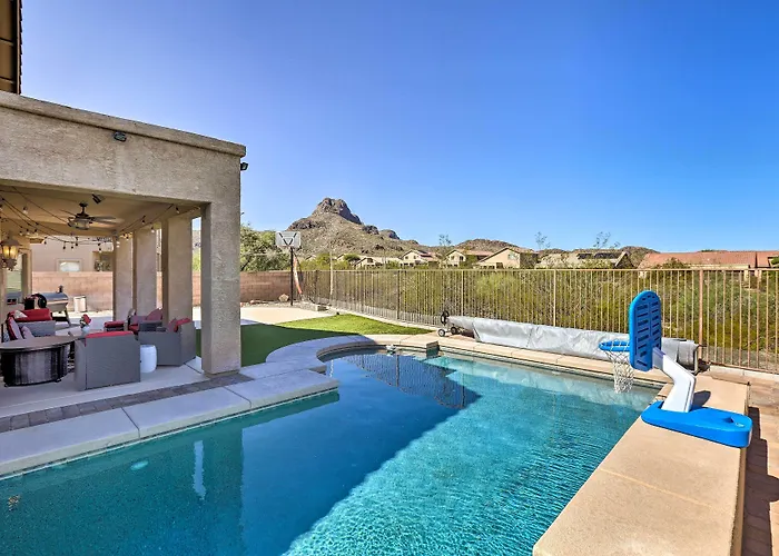Holiday home Modern Tucson W/ Patio + Saltwater Pool! Avra