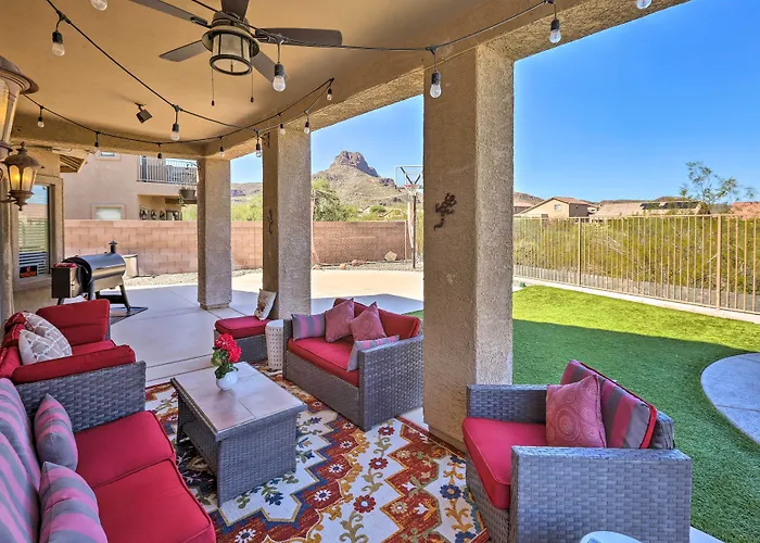 Holiday home Modern Tucson W/ Patio + Saltwater Pool! *